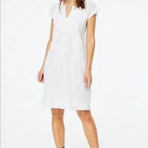 Roller Rabbit Cap Sleeve Split V-Neck Faith Embroidered Matching Shift Dress